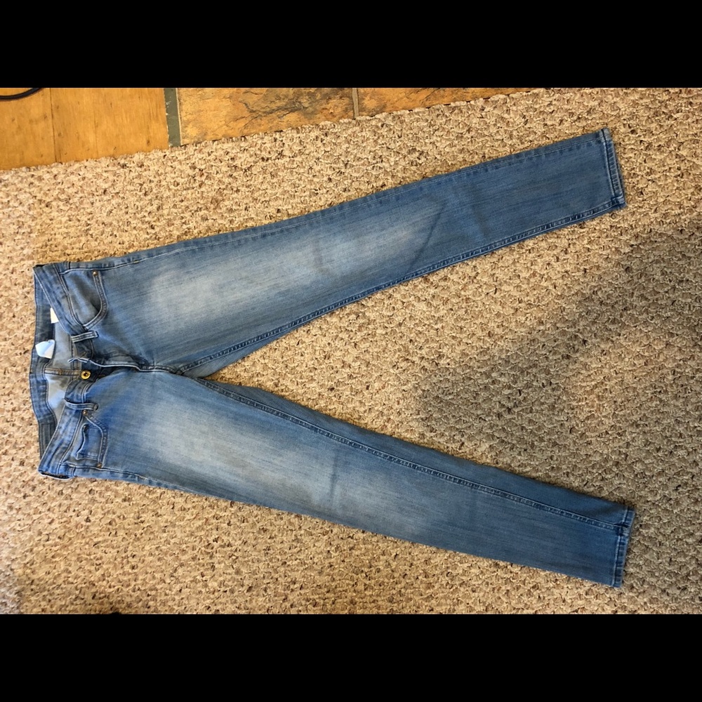 stretch denim skinny jeans